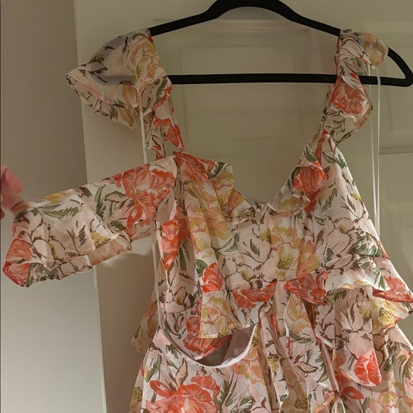 BNWT WAYF Milan Ruffled Cutout Maxi Dress - Picture 3 of 8